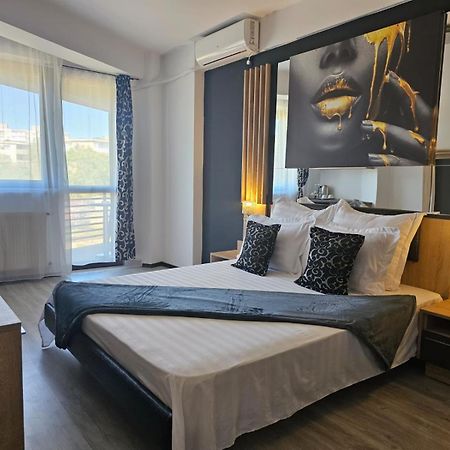 Theline Hotel Boekarest Buitenkant foto
