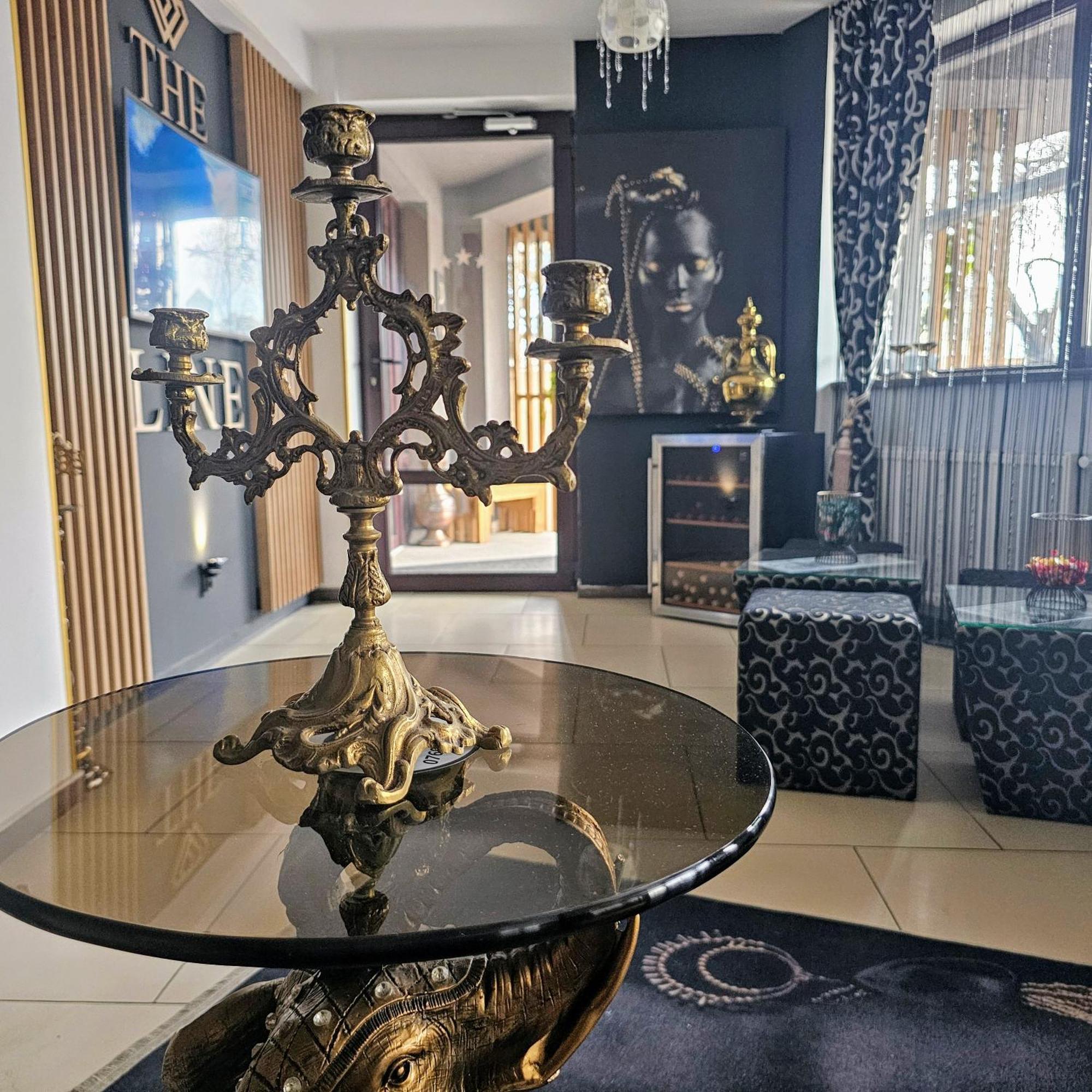 Theline Hotel Boekarest Buitenkant foto