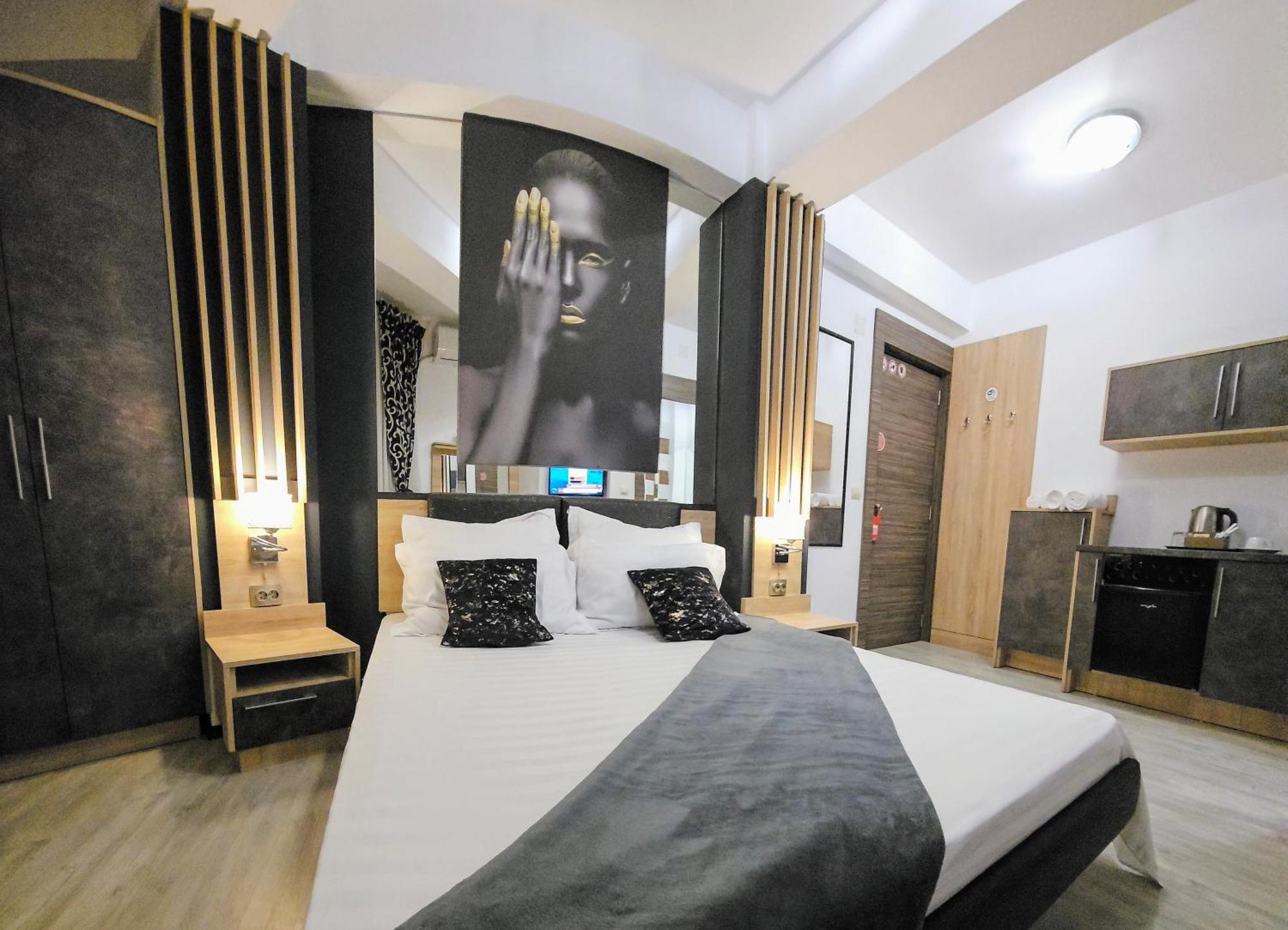 Theline Hotel Boekarest Buitenkant foto