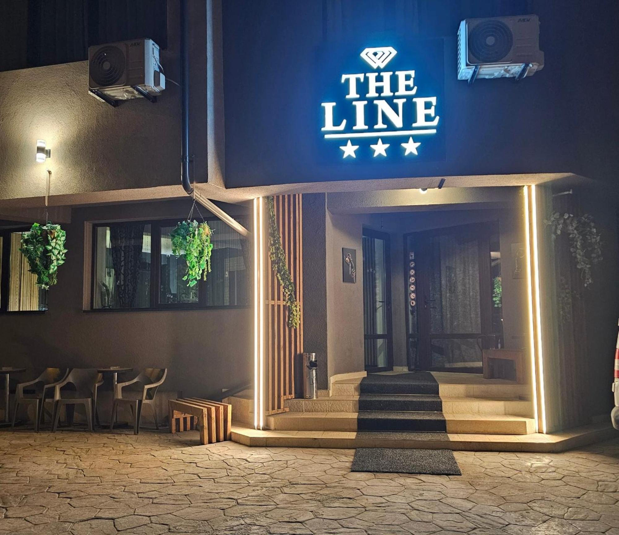 Theline Hotel Boekarest Buitenkant foto